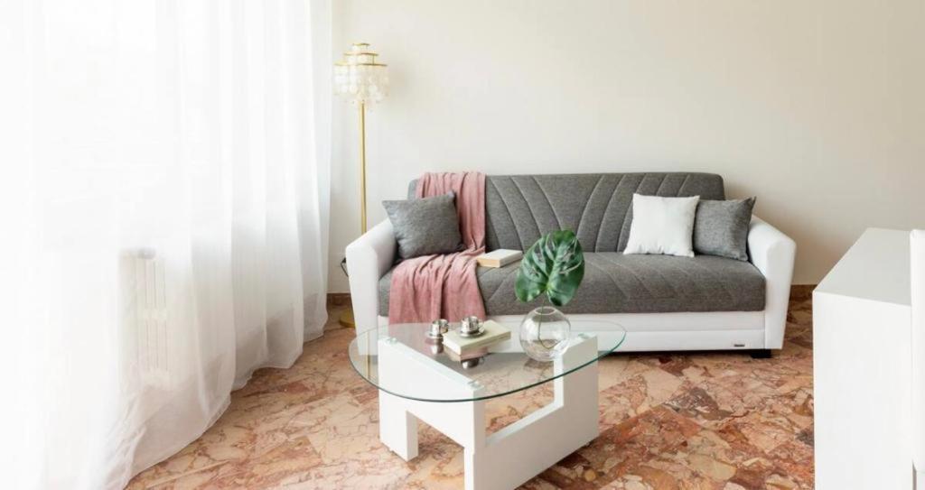 Como Diamond Apartment Lipomo ภายนอก รูปภาพ
